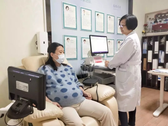 有数!江城230斤孕妇顺遂产下7斤宝宝!