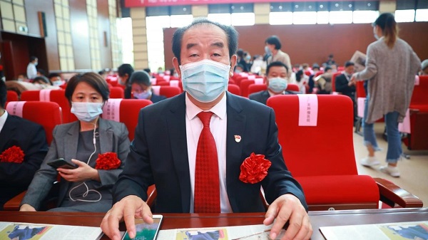 武汉仁爱医院荣获硚口区先进下层党组织表扬